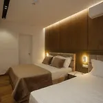Kompleksi Royal Hotel Velipojë