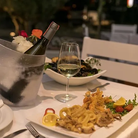 Kompleksi Royal Отель