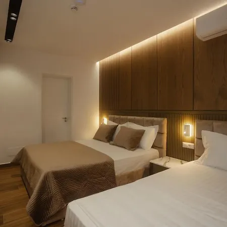 Kompleksi Royal Hotell Velipojë