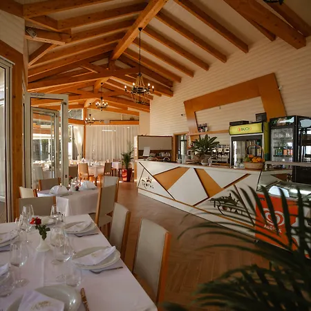 Kompleksi Royal Hotel 4*