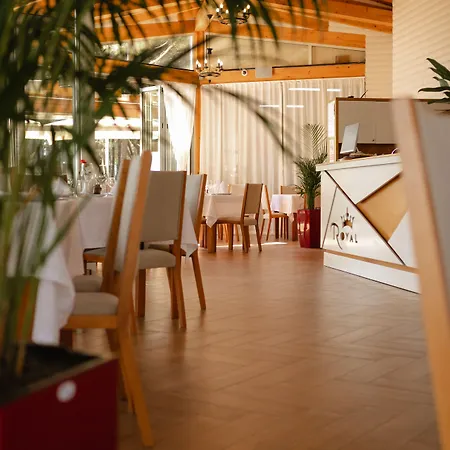 Kompleksi Royal 4* Велипойе