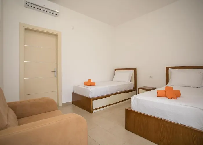 Kompleksi Royal 4* Velipoje