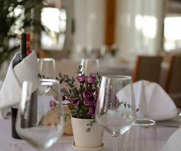 Kompleksi Royal Velipoje