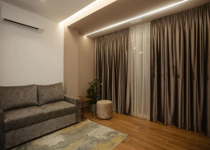 Kompleksi Royal 4* Velipoje