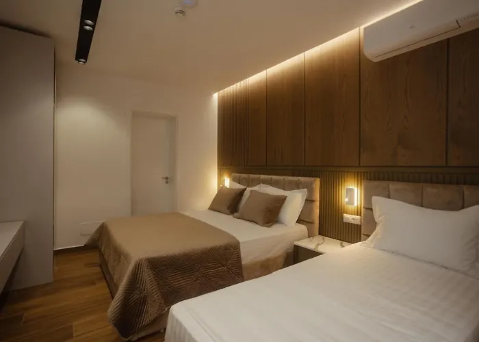 Kompleksi Royal Hotel Velipoje