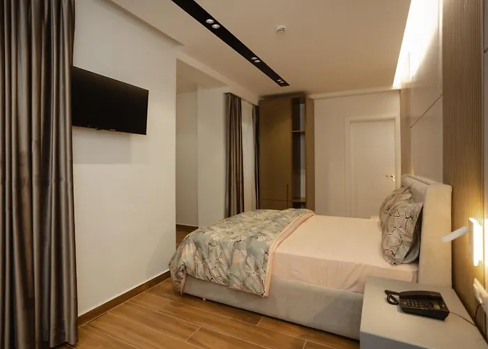 Kompleksi Royal Hotel Velipoje