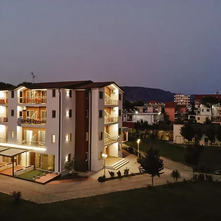 Kompleksi Royal 4*