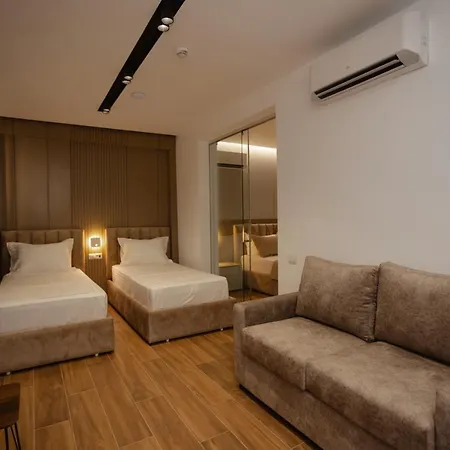 Kompleksi Royal 4*