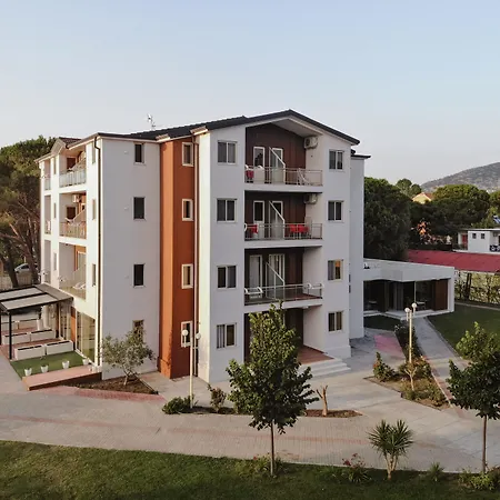 Kompleksi Royal Velipojë